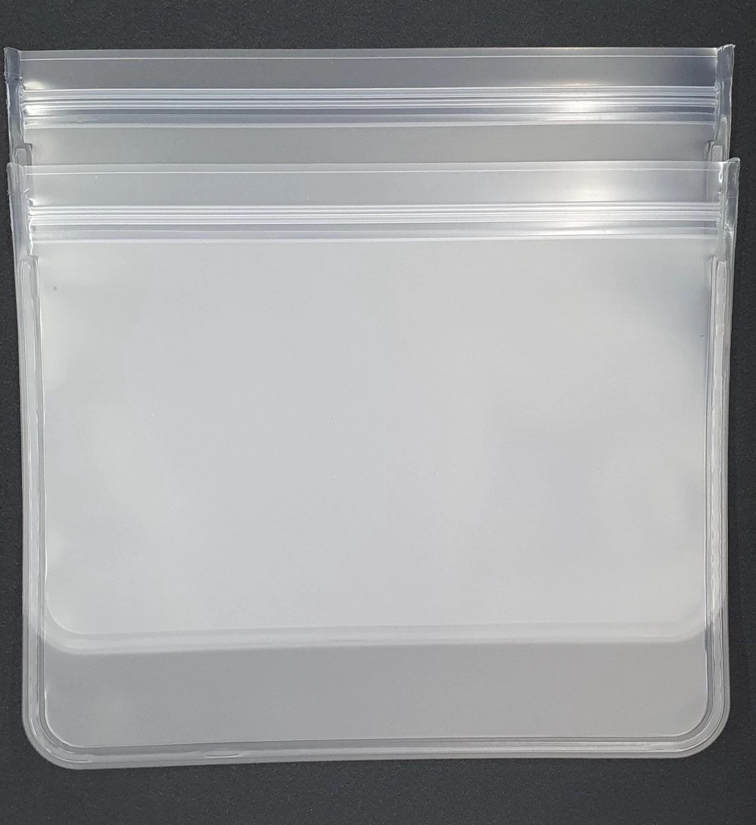 Herbruikbare Vershoudzakken Voor Diepvries, Koelkast En Vriezer – Set Van 2 Stuks - Formaat GROOT - 1000 ML Per Stuk - 19 X 22 Cm - Luchtdicht, Lekvrij En EXTRA STERK - Bewaarzakjes / Boterhamzakje - BPA Vrij 8 Herbruikbare Vershoudzakken Voor Diepvries, Koelkast En Vriezer – Set Van 2 Stuks - Formaat GROOT - 1000 ML Per Stuk - 19 X 22 Cm - Luchtdicht, Lekvrij En EXTRA STERK - Bewaarzakjes / Boterhamzakje - BPA Vrij - Afbeelding 8