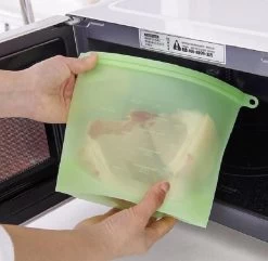 Siliconen Vershoudzakken | Bewaarzakken | Diepvrieszakken | Herbruikbaar | Lekvrij | Set 4-Stuks 1000ml | Vries & Hitte Bestendig | 4 Kleuren 7 Siliconen Vershoudzakken | Bewaarzakken | Diepvrieszakken | Herbruikbaar | Lekvrij | Set 4-Stuks 1000ml | Vries & Hitte Bestendig | 4 Kleuren -Voedselopslag Winkel 1200x1172 4