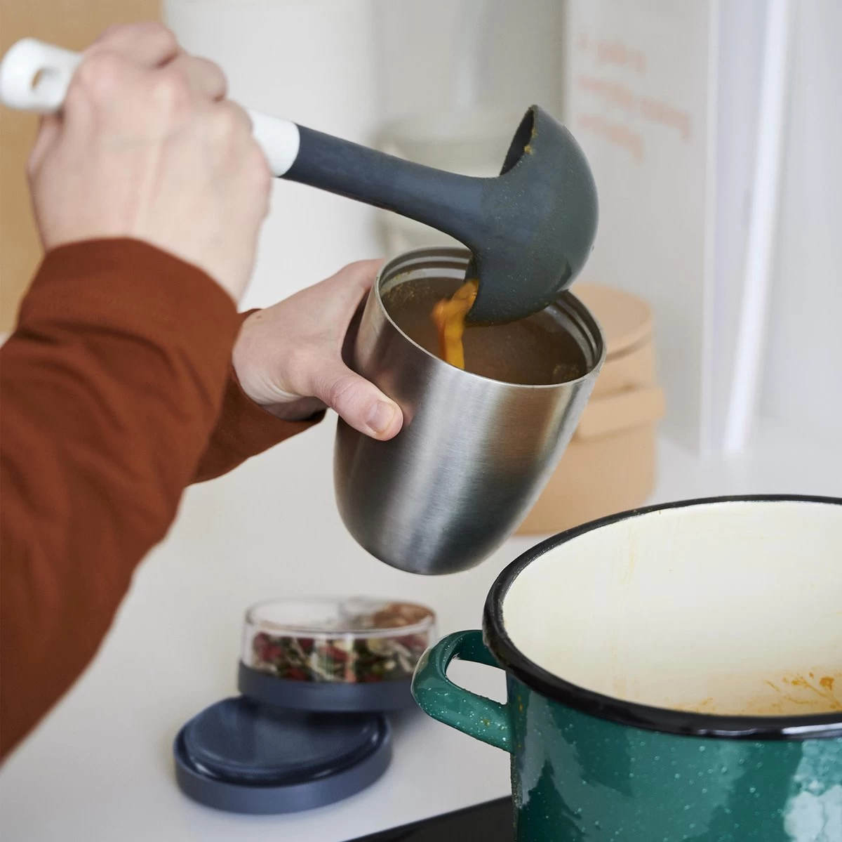 Mepal – Isoleer Lunchpot Ellipse – Houdt Je Eten 6-8 Uur Warm En 12 Uur Koud – Nordic Green – 2 Compartimenten – Soep Beker To Go – Yoghurt Beker Muesli - Thermos Lunchbox 2 Mepal – Isoleer Lunchpot Ellipse – Houdt Je Eten 6-8 Uur Warm En 12 Uur Koud – Nordic Green – 2 Compartimenten – Soep Beker To Go – Yoghurt Beker Muesli - Thermos Lunchbox - Afbeelding 2