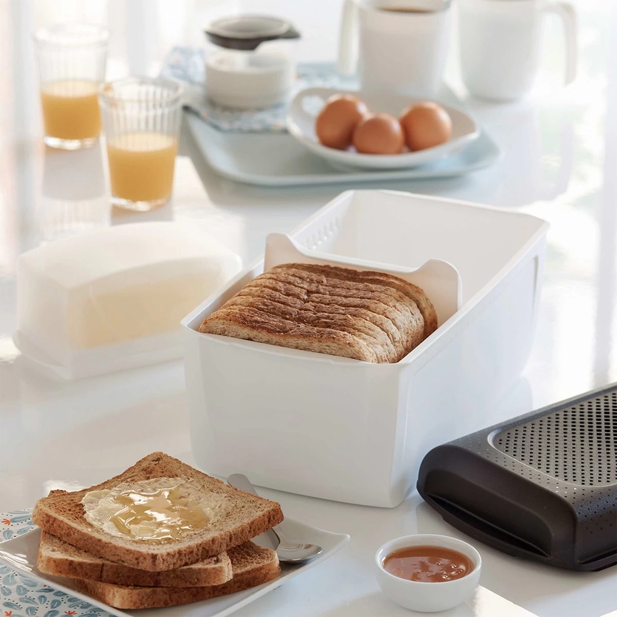 Tupperware BreadSmart Junior - Vershouddoos - Brood Langer Vers Houden - 32 X 17,5 X 15cm 5 Tupperware BreadSmart Junior - Vershouddoos - Brood Langer Vers Houden - 32 X 17,5 X 15cm - Afbeelding 5