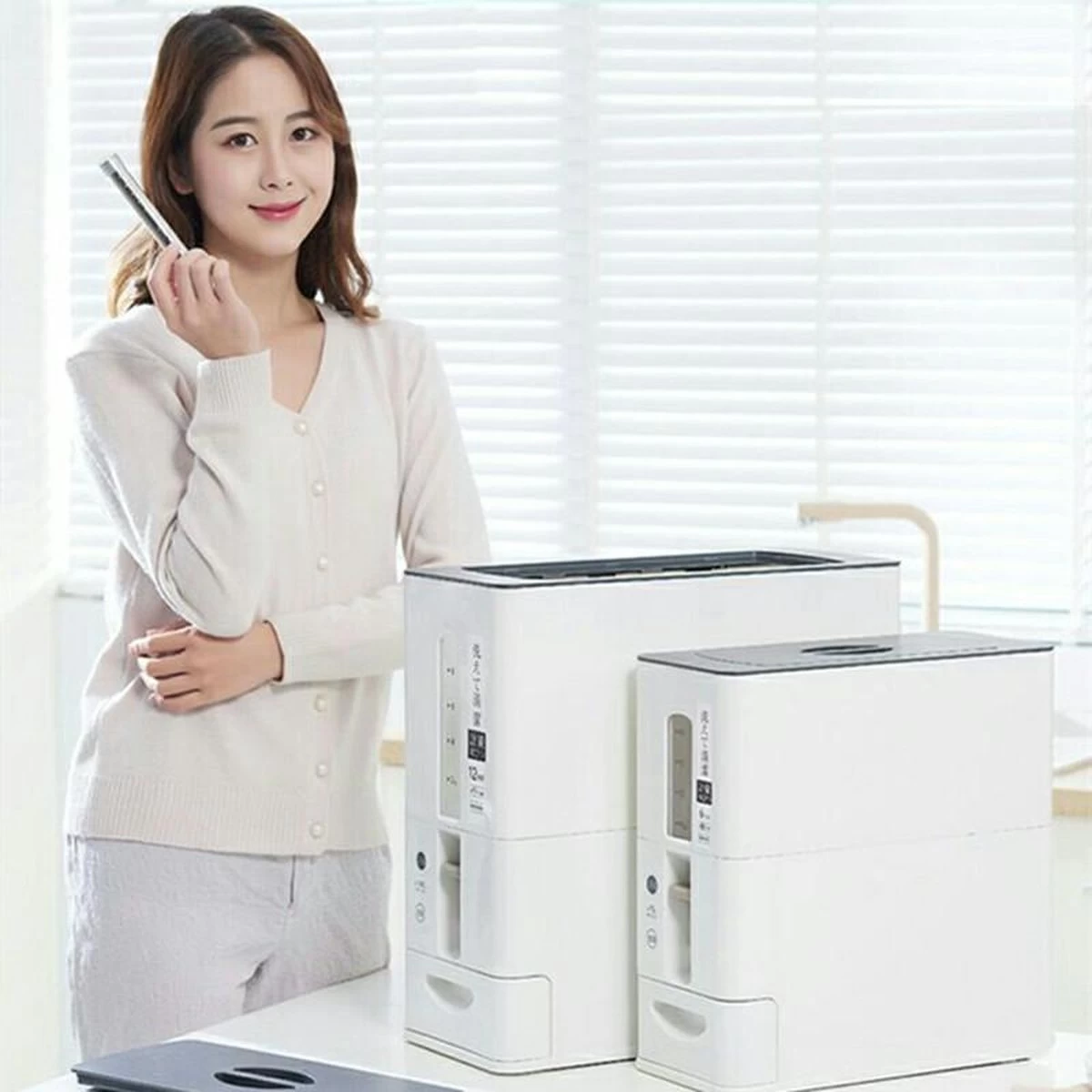 Merkloos TDR-Japans Rijst/Granen Container/Dispenser/ Opbergdoos - 6KG Inhoud - Wit 4 Merkloos TDR-Japans Rijst/Granen Container/Dispenser/ Opbergdoos - 6KG Inhoud - Wit - Afbeelding 4