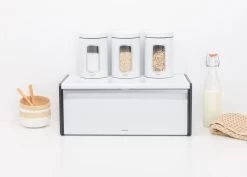 Brabantia Broodtrommel - Met Klepdeksel - White 15 Brabantia Broodtrommel - Met Klepdeksel - White -Voedselopslag Winkel 1200x858 4