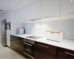 Broodtrommel-Helpt Brood Vers Te Houden-Wit-Brooddoos-Bewaardoos-Vershouddoos-Broodkast-Broodbak-Broodmand-Metaal 5 Broodtrommel-Helpt Brood Vers Te Houden-Wit-Brooddoos-Bewaardoos-Vershouddoos-Broodkast-Broodbak-Broodmand-Metaal -Voedselopslag Winkel 1200x961 2