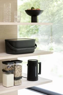 Brabantia Nic Broodtrommel - Met Bamboe Deksel - Dark Grey -Voedselopslag Winkel 799x1200 8